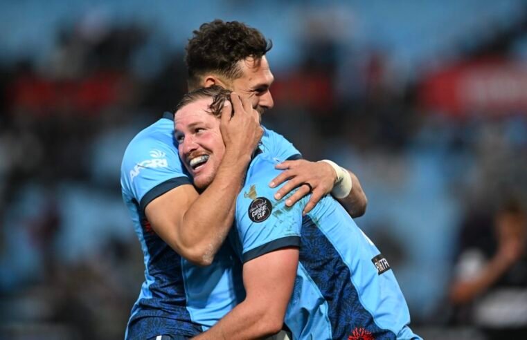 Blue Bulls back signs for Red Bulls
