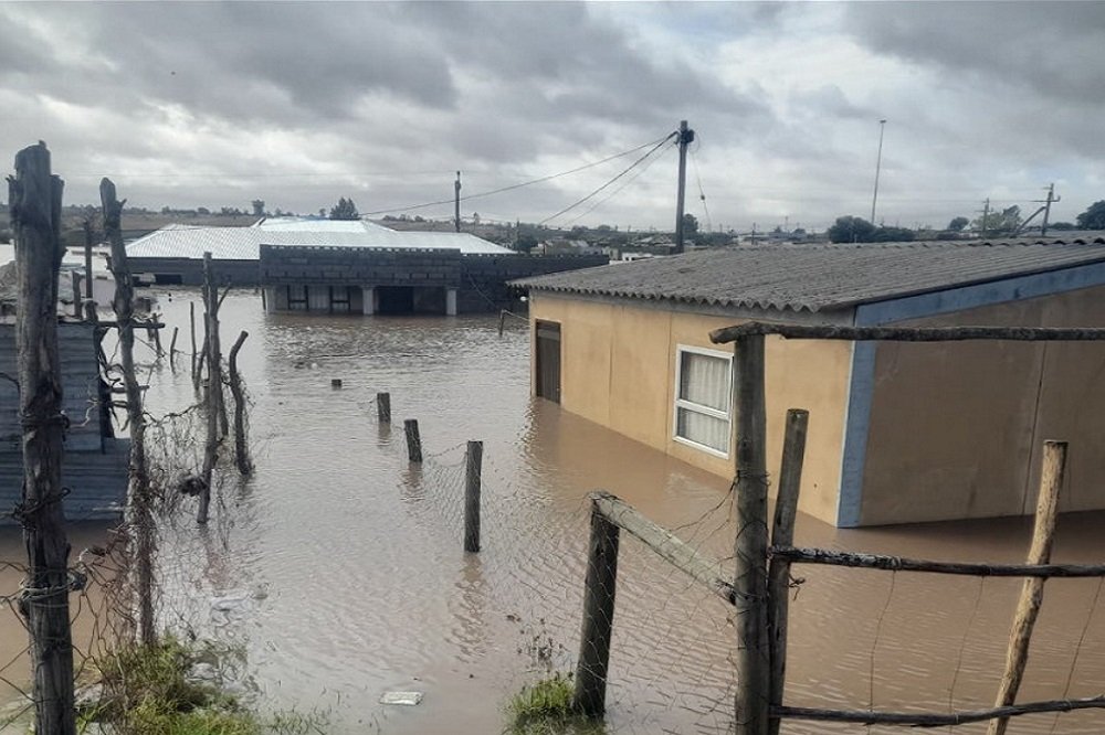 Tensions running high after closure of EC flood victims care centre – SABC News