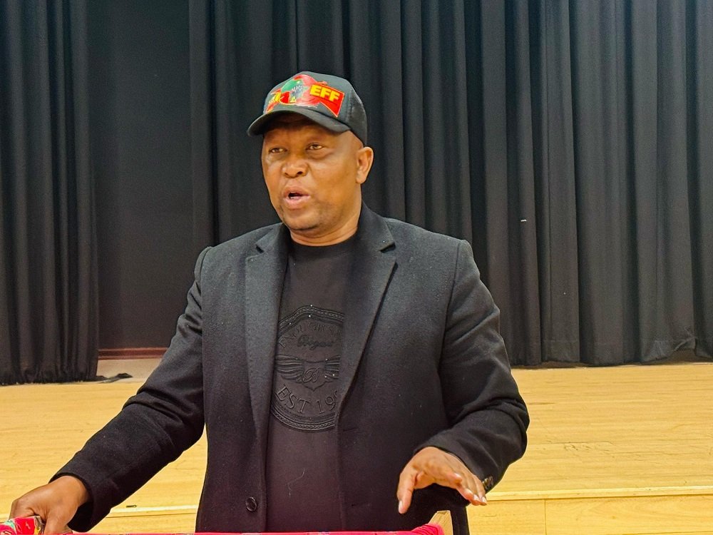 N Cape EFF wants accountability in Duineveld High ‘blackface’ scandal – SABC News