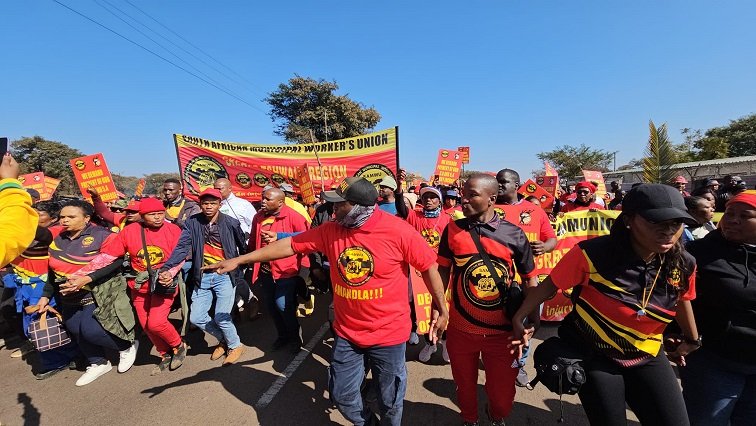 Samwu to march for reinstatement of workers dismissed in 2021 – SABC News