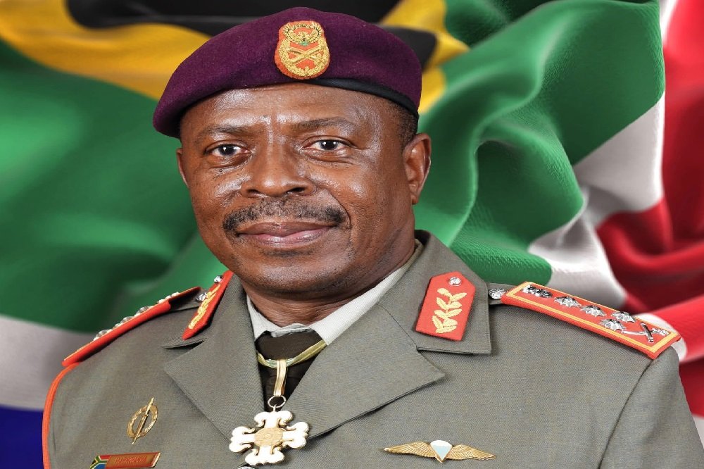 SANDF denies report General Maphwanya is defying Defence Minister – SABC News