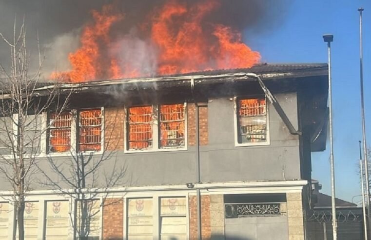 Duo accused of torching Germiston Home Affairs office in court – SABC News