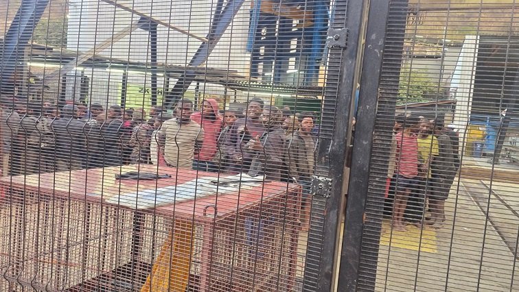 Mpumalanga MEC concerned about illegal mining in Barberton – SABC News