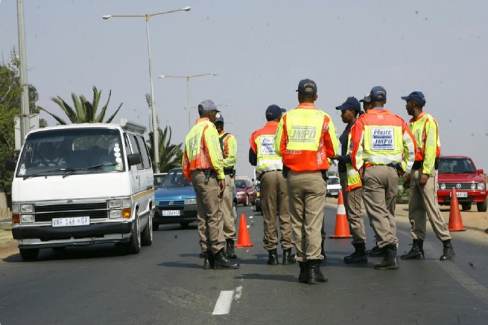 JMPD refutes DA’s R7 000 daily fine quota claim – SABC News