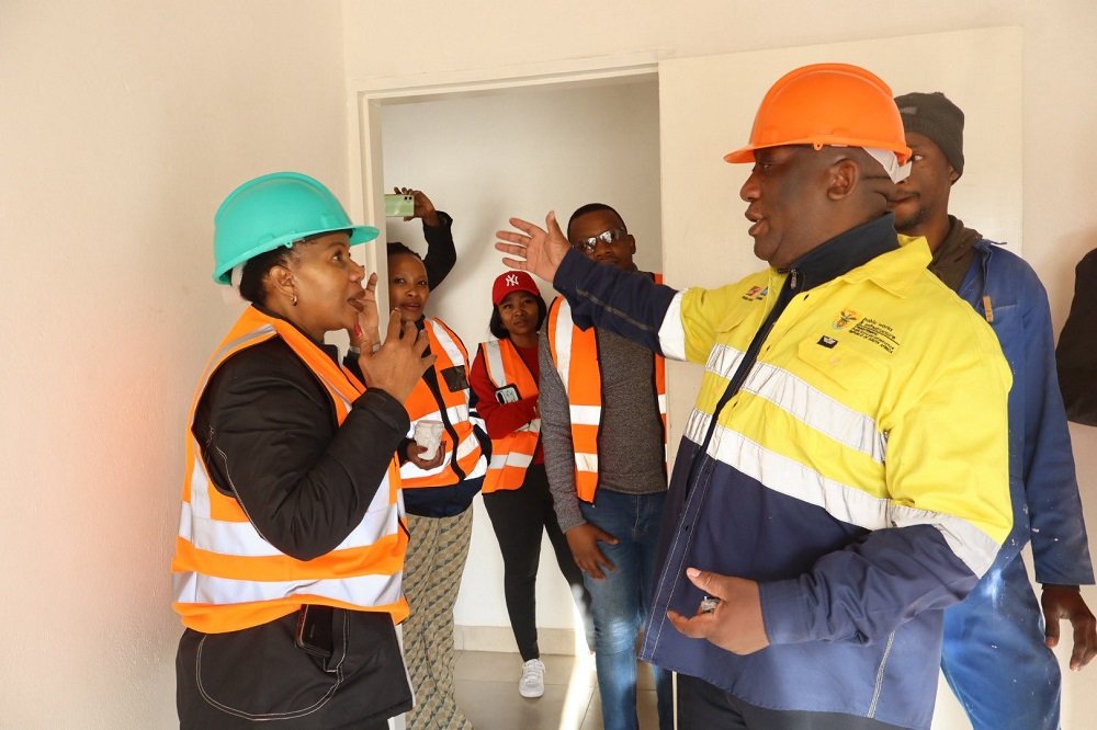 NWHC CEO’s contract extension sparks backlash – SABC News