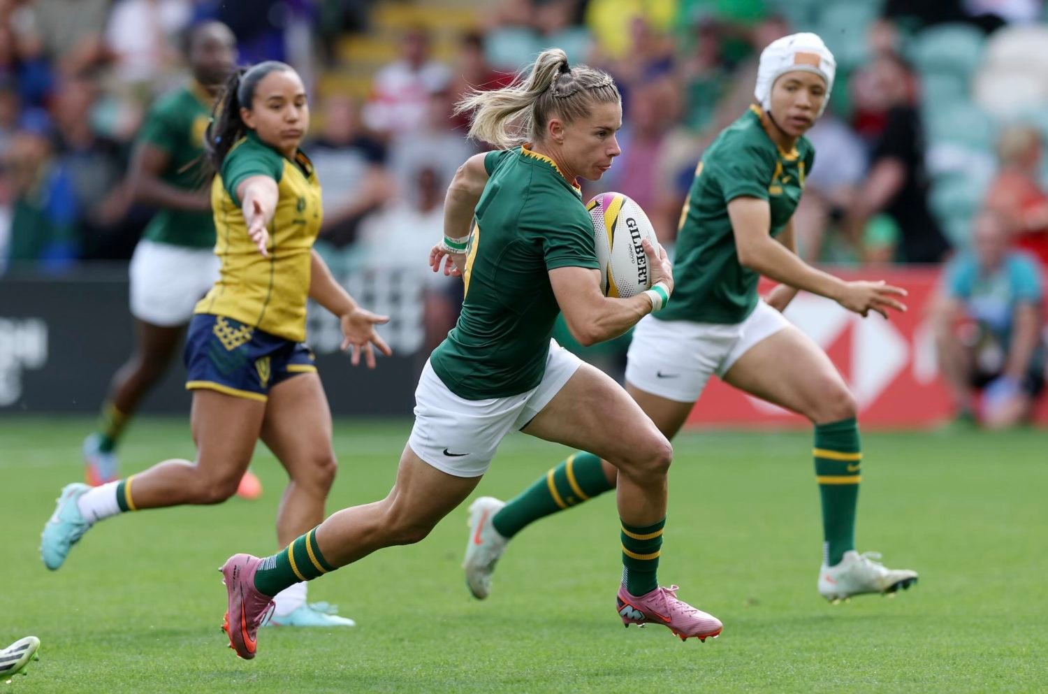 Roos moves to fullback for Bok Women