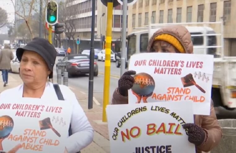 Newclare residents pack court to support child in drug video case – SABC News