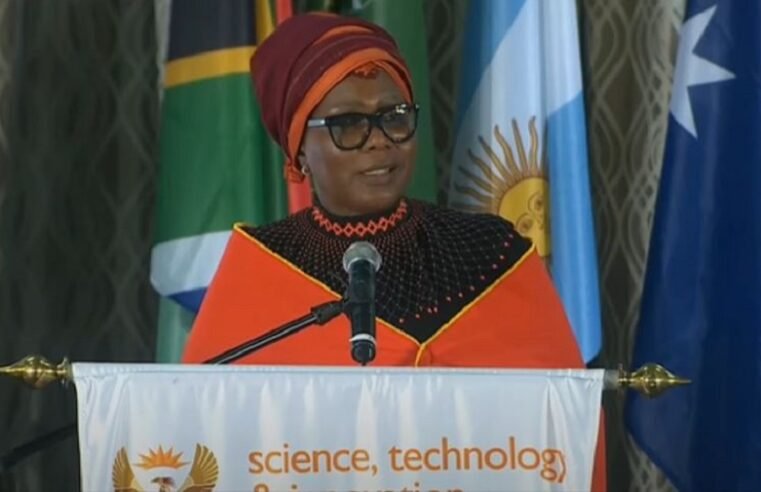 Gina highlights challenge of getting women into top science roles – SABC News
