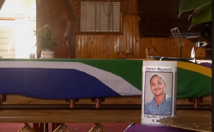 SANDF pays final respects to fallen soldier Raynard in Kimberley – SABC News
