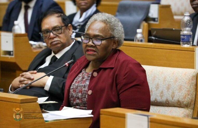 Social grants not affected by Postbank, SASSA contract termination – SABC News