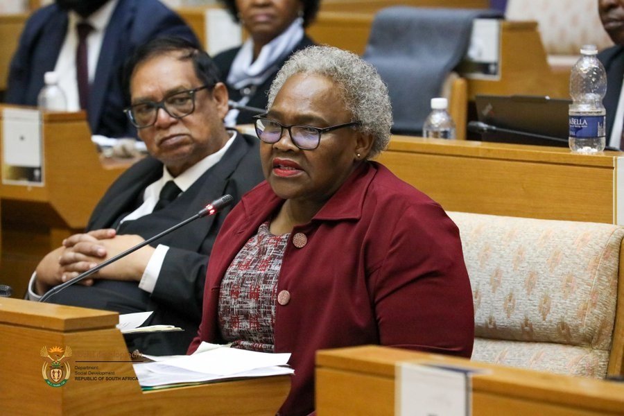 Social grants not affected by Postbank, SASSA contract termination – SABC News