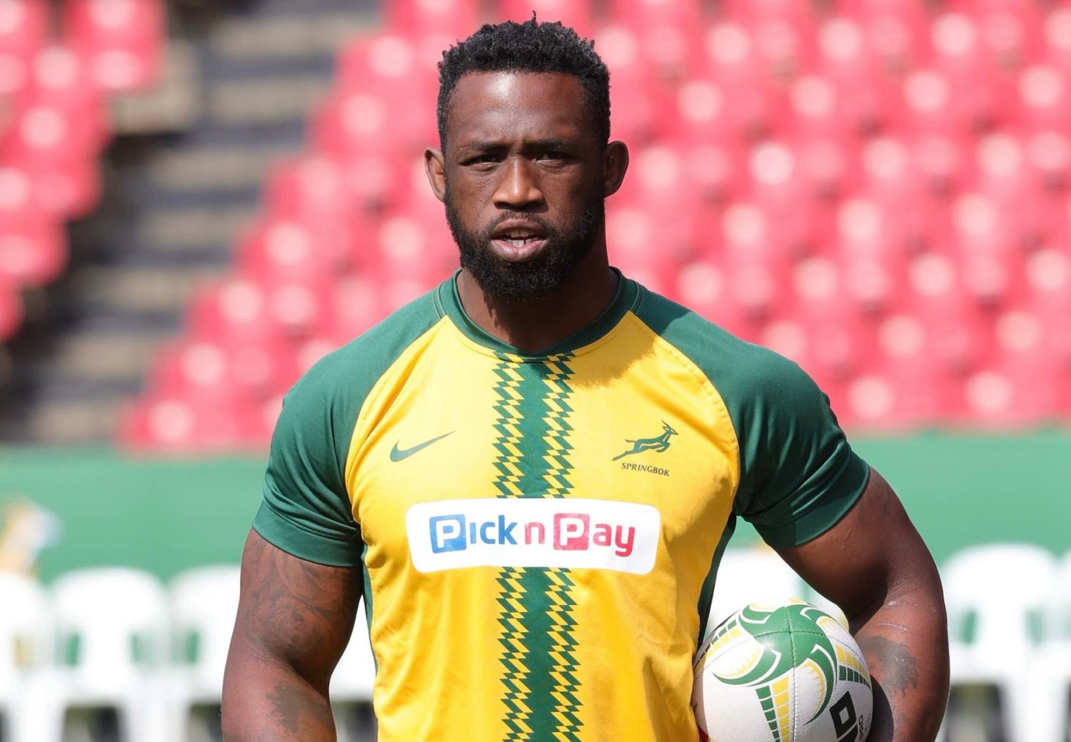 Siya unfazed by No 8 switch