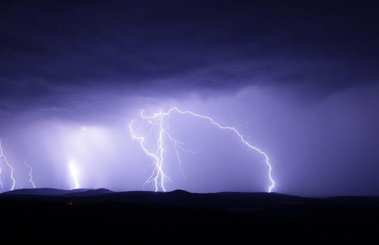 Gauteng residents urged to be vigilant amid expected thunderstorms – SABC News