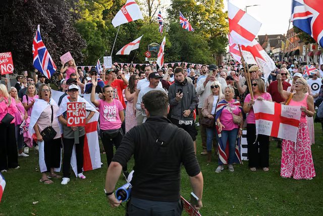 UK’s Farage plans to deport asylum seekers, warns of ‘civil disorder’ – SABC News