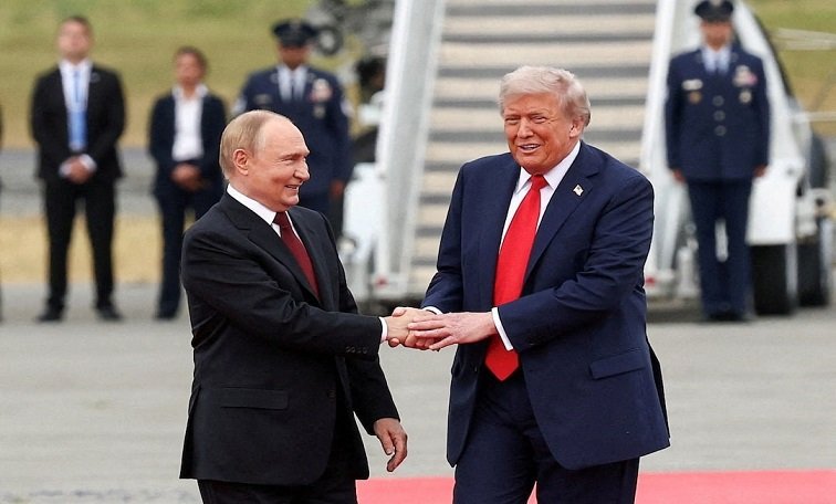 Putin wins Ukraine concessions in Alaska but didn’t get all he wanted – SABC News