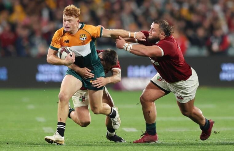 Schmidt matches Rassie with late change