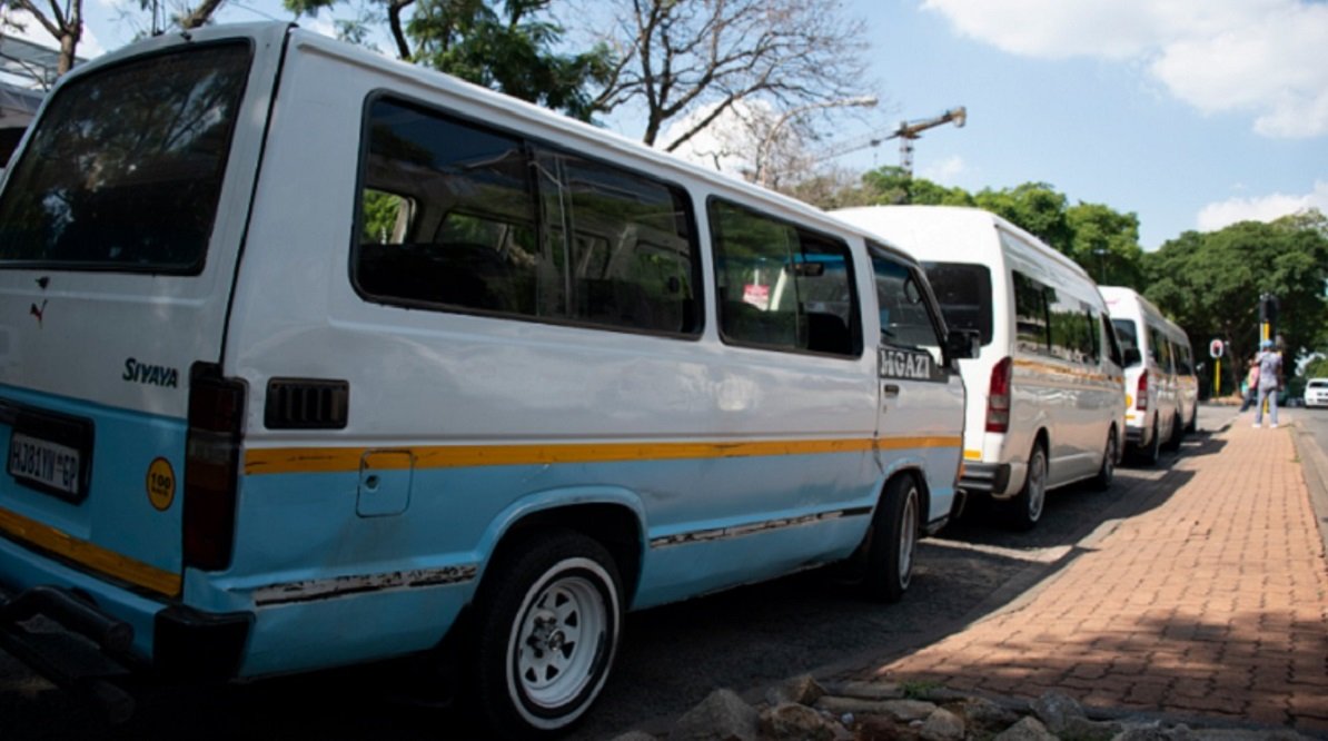 Taxi commuters in Lebowakgomo call on police to curb taxi violence – SABC News
