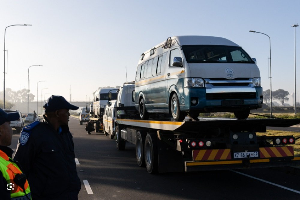 Transport operators slam interdict to end Cape Town taxi violence – SABC News