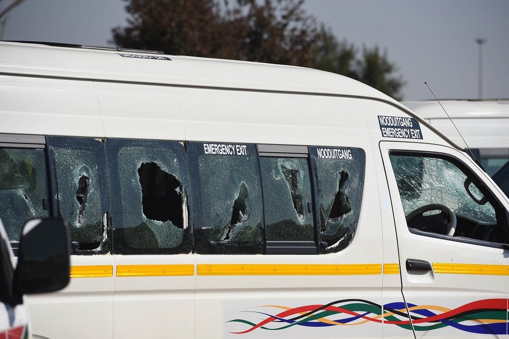 Western Cape government condemns spike in taxi violence – SABC News