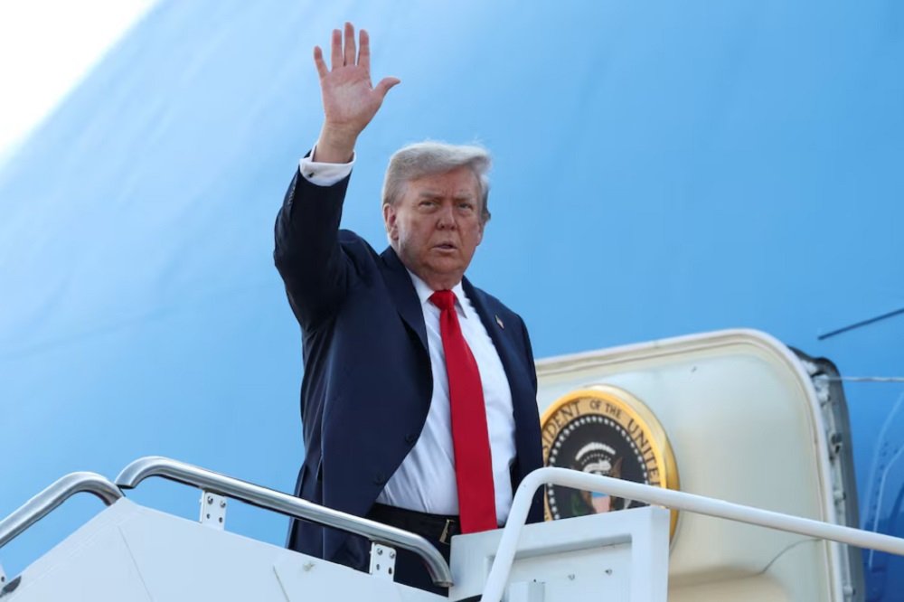 Trump departs Washington for meeting with Putin in Alaska – SABC News