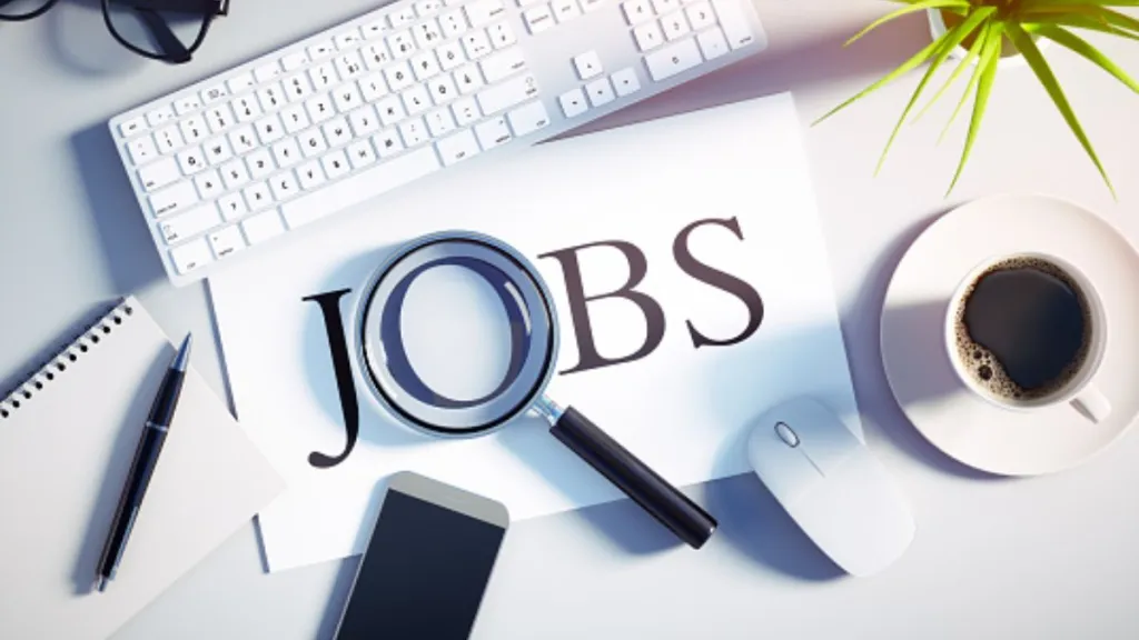 New stats reveal alarming jump in SA unemployment to 33.2% – SABC News