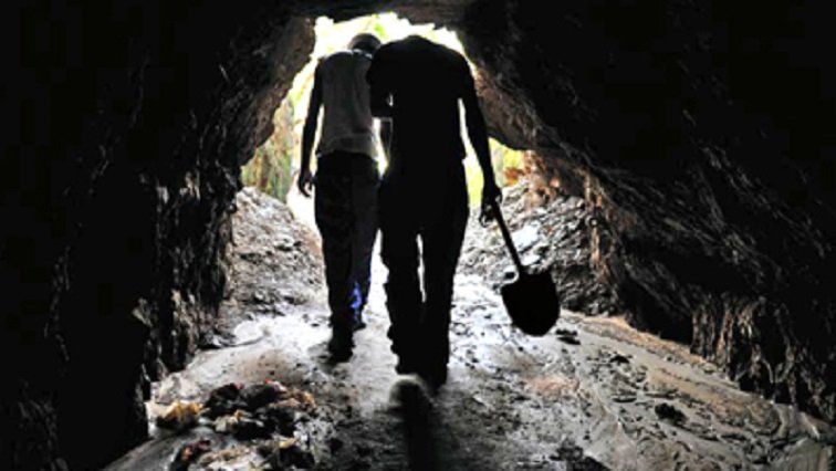 Crackdown continues at Sheba Mine as more illegal miners arrested – SABC News