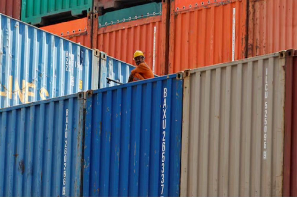 Trump order imposes additional 25% tariff on goods from India – SABC News
