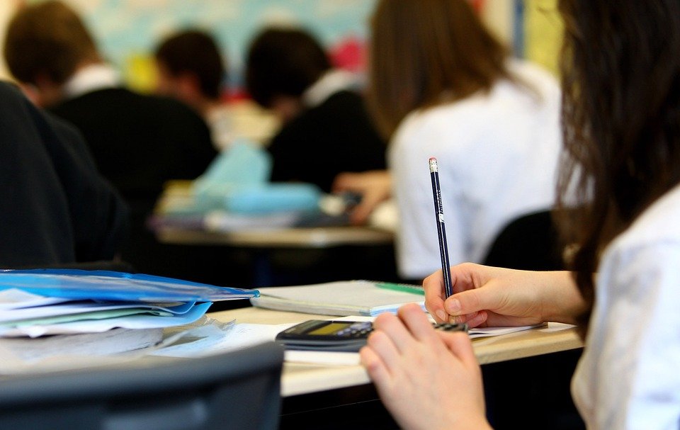 Western Cape education dept. promises 35,000 teaching jobs for 2026 – SABC News