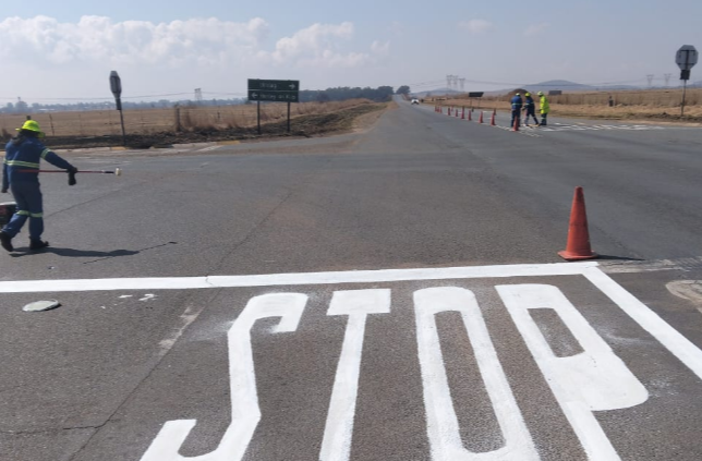 Gauteng MEC deploys units to combat road infrastructure vandalism – SABC News