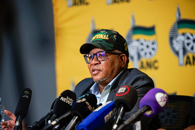Mbalula hails Joburg councillors for their ‘thankless job’ – SABC News