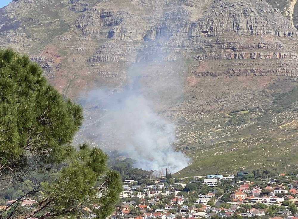 Ground crew deployed for wildfire at Deer Park – SABC News