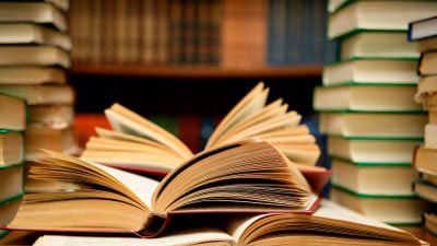 Seven-year-old Bloem girl writes her first book – SABC News