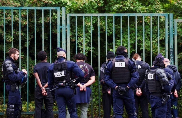 Protesters in France disrupt traffic in bid to ‘Block Everything’ – SABC News