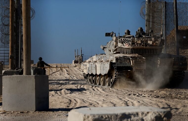 Tanks thrust deeper into Gaza, medics say many injured are trapped – SABC News