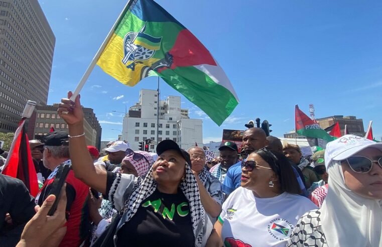 Thousands march in Cape Town in solidarity with Palestine – SABC News