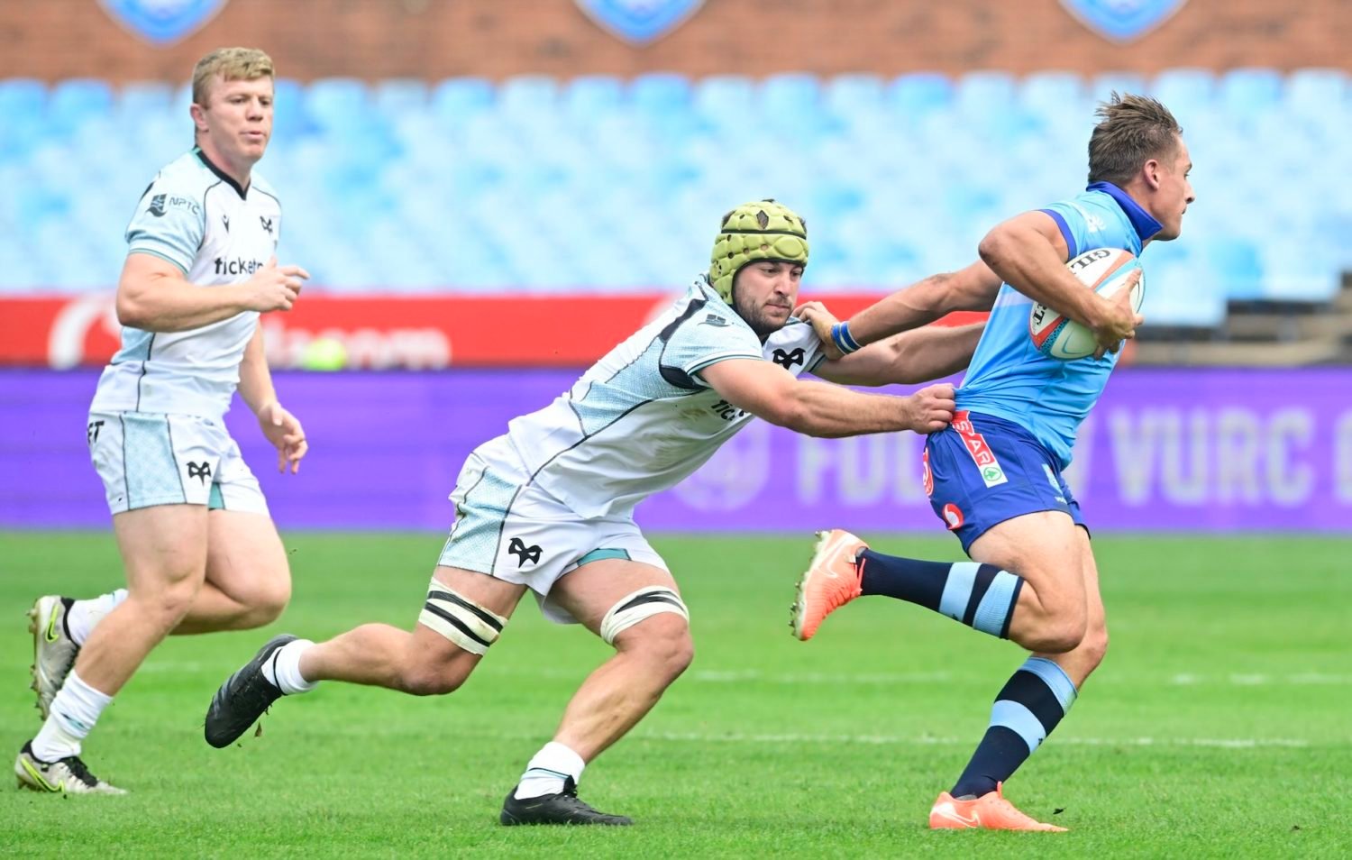Nine-try Bulls overpower Ospreys