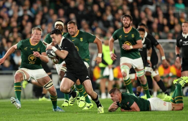All Blacks defend fortress from Bok raiders