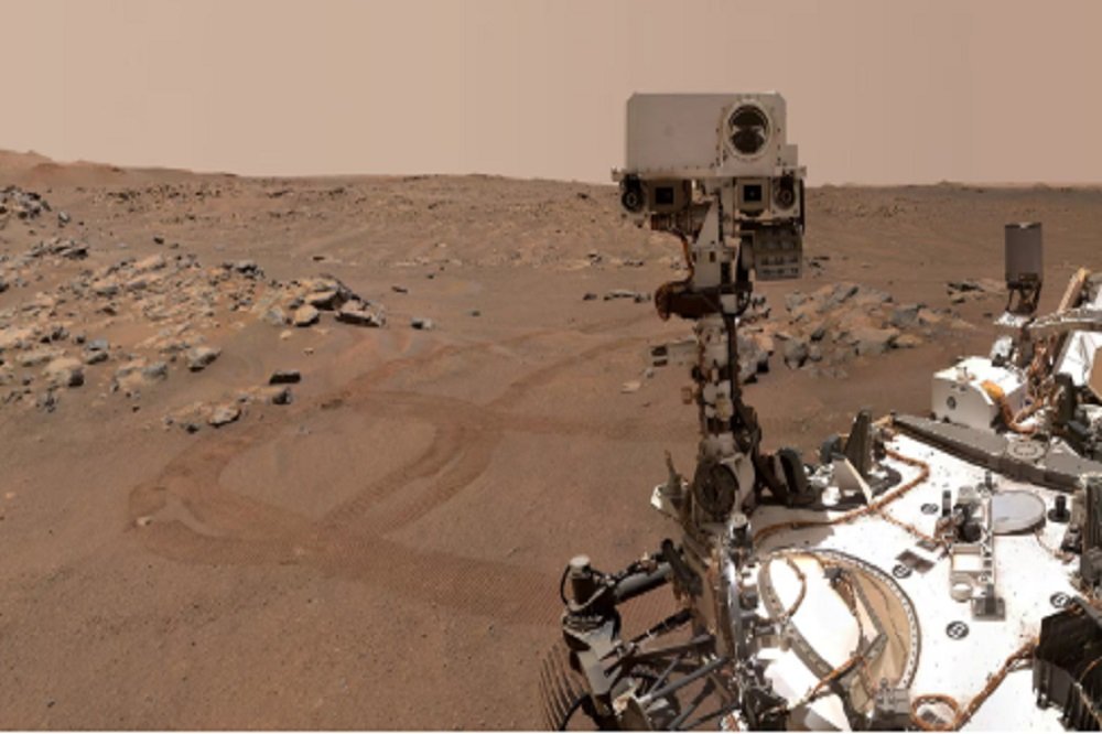 NASA rover finds potential sign of ancient life in Martian rocks – SABC News
