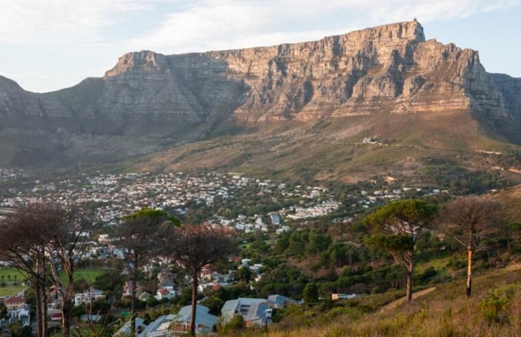 Cape Town’s tourism boom supports 7% of City’s employment: Vos – SABC News