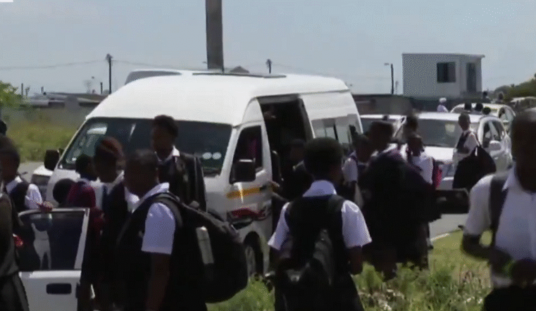 EC govt commits to pay all compliant invoices of scholar transport – SABC News