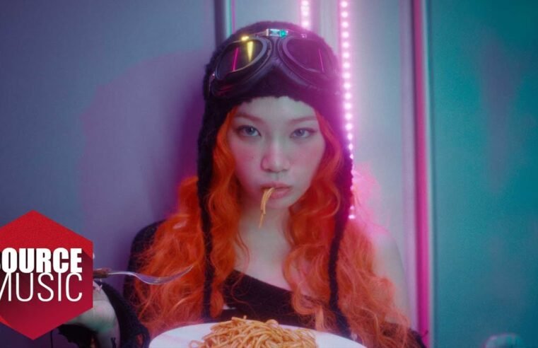 LE SSERAFIM (르세라핌) ‘SPAGHETTI (feat. j-hope of BTS)’ OFFICIAL MV