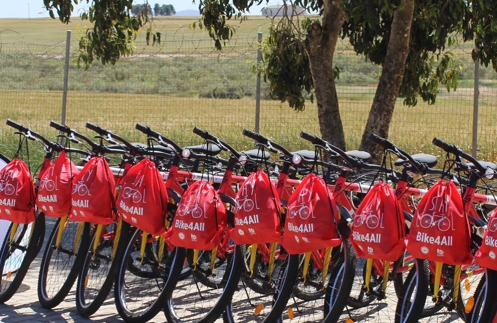 WC hands over 44 bicycles to community organisations in Stellenbosch – SABC News