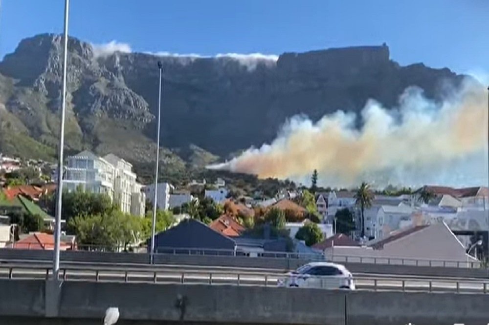 CT firefighters battled through the night to subdue fire in Deer Park – SABC News