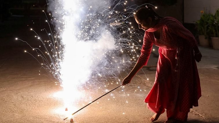 Hindus celebrate Diwali – SABC News