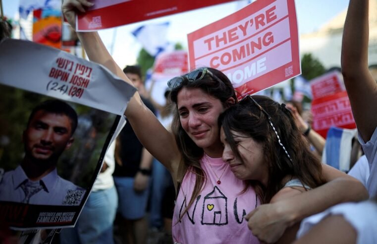 Hamas release some surviving Israeli hostages – SABC News