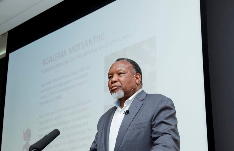 Harness AI, leverage youth, speakers urge at Motlanthe Growth Forum – SABC News