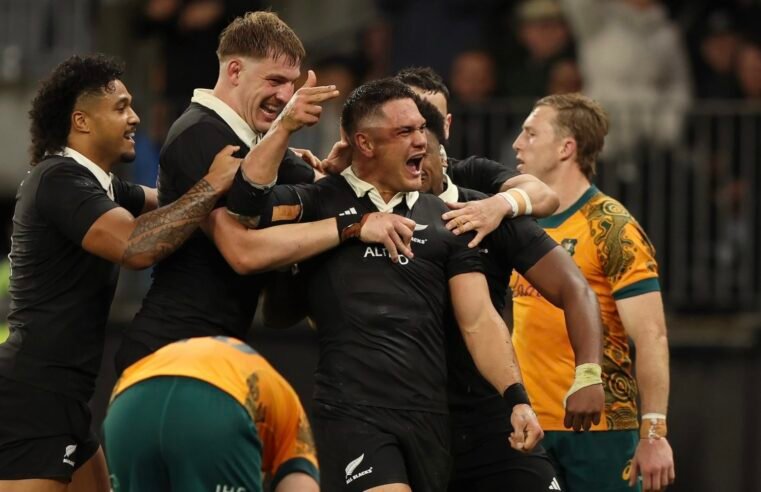 All Blacks battle past Wallabies, Boks must win