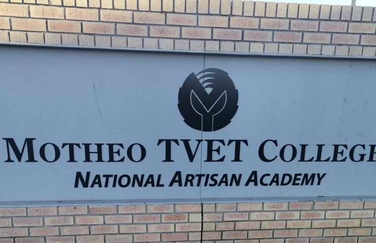 Motheo TVET students hail new 4IR centre as a boost for skills – SABC News