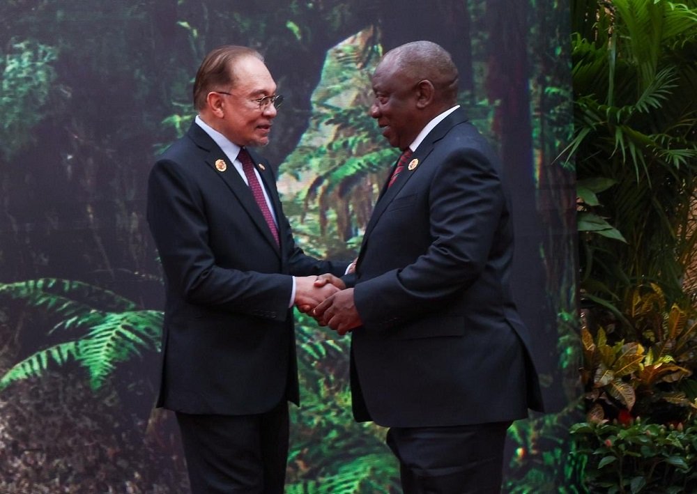 President Ramaphosa concludes Malaysia visit, attends ASEAN Summit – SABC News