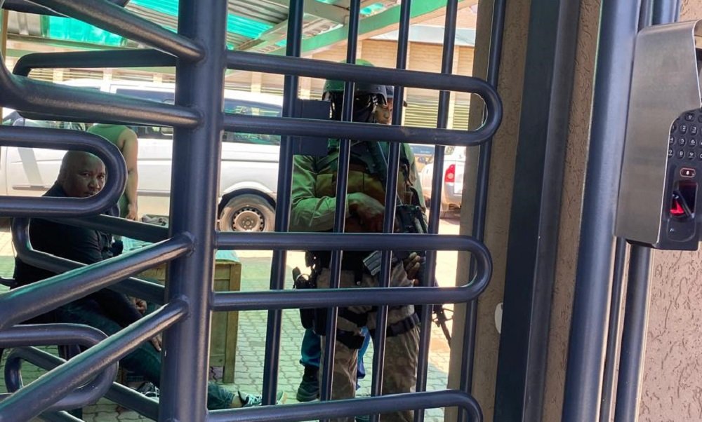 SANCO welcomes police raid on Mahikeng municipality – SABC News